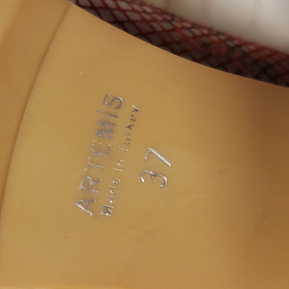 Artemis red animal print flat loafers women's shoes size 37 - Picture 6 of 6